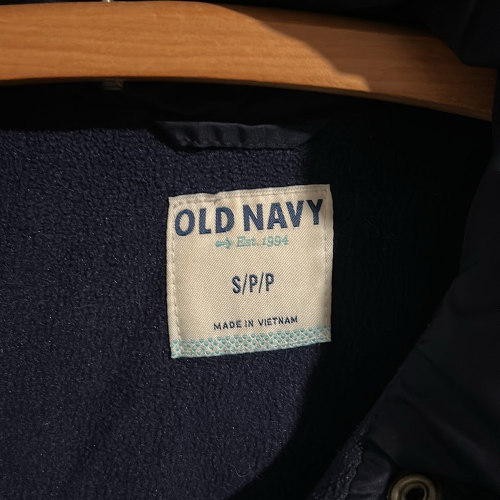 Old Navy puffer vest - Picture 3 of 5